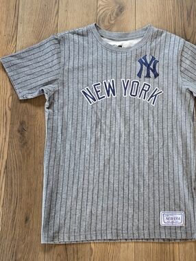 New York Pinstripe Kids Tee - Grey